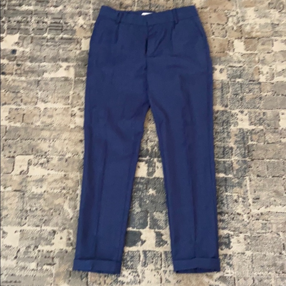 Blue cropped slacks